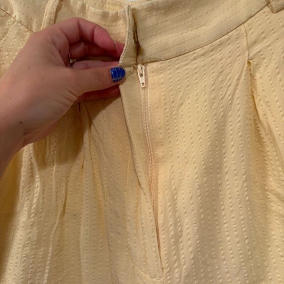 Significant Other Pleated Front High Rise Shorts Pastel Yellow 4 - Picture 3 of 8
